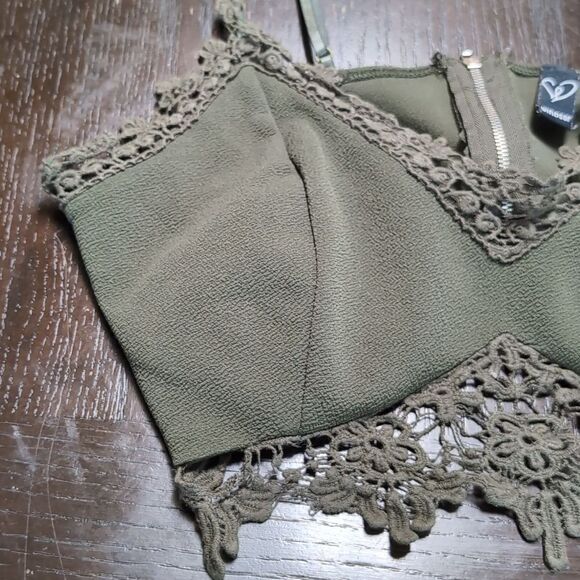 Windsor Green Crochet Crop Top Size Large - Picture 2 of 10